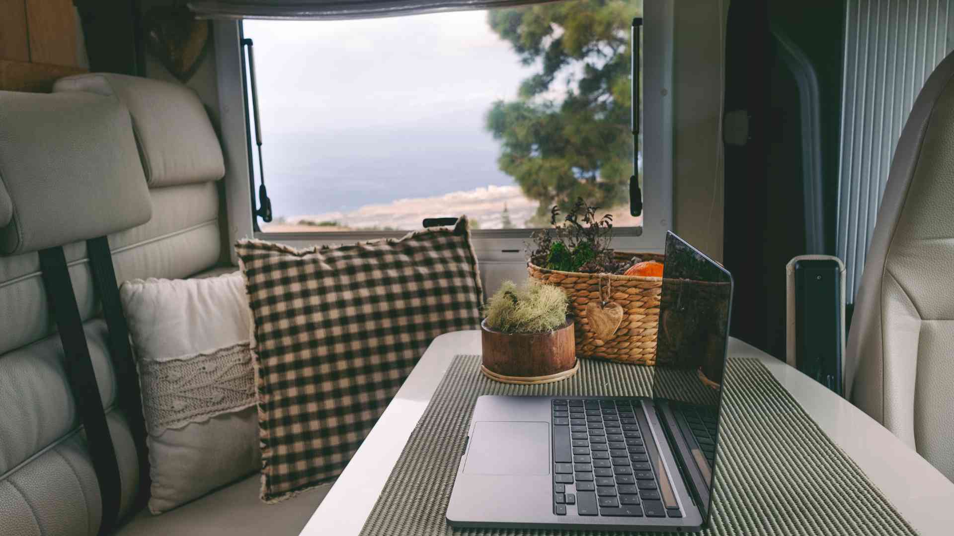 best jobs to be a digital nomad